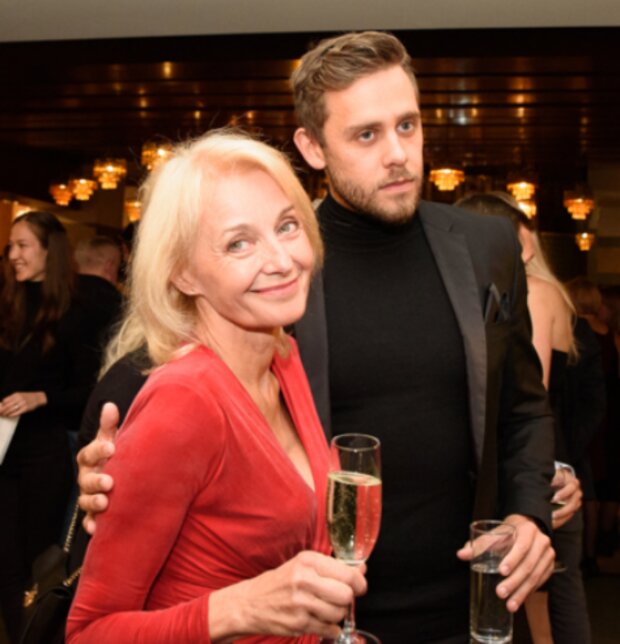 Vincent Navrátil s maminkou. Foto: snímek obrazovky extra.cz