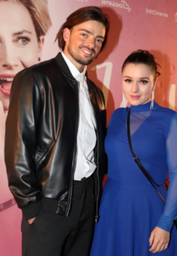 Premiéra komedie Za vším hledej ženu. Foto: snímek obrazovky blesk.cz