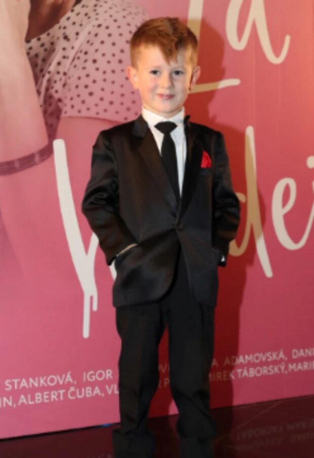 Premiéra komedie Za vším hledej ženu. Foto: snímek obrazovky blesk.cz