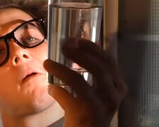 Eat This, Not That nazval nejhorší nápoj, který vede k předčasnému stárnutí: Pokud každý den pít 2 šálky denně, je možné zestárnout na 4,6 roku