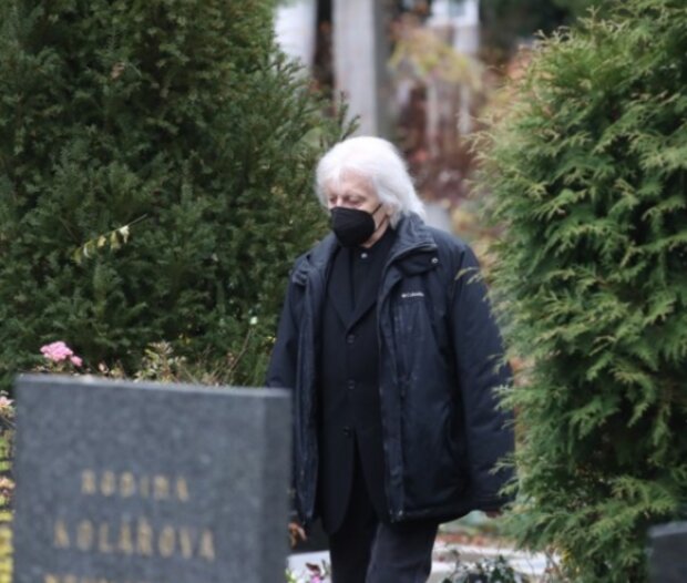 Rozloučení s Mirem Žbirkou. Foto: snímek obrazovky extra.cz