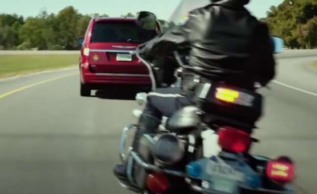 Auto. Foto: snímek obrazovky YouTube