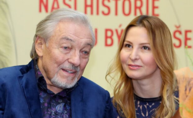 Karel Gott a Ivana Gottová. Foto: snímek obrazovky blesk.cz
