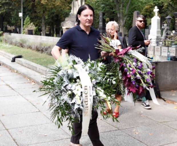 Poslední rotloučení. Foto: snímek obrazovky extra.cz