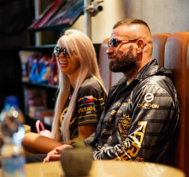 Lela Ceterová a Karlos Vémola. Foto: snímek obrazovky Instagram