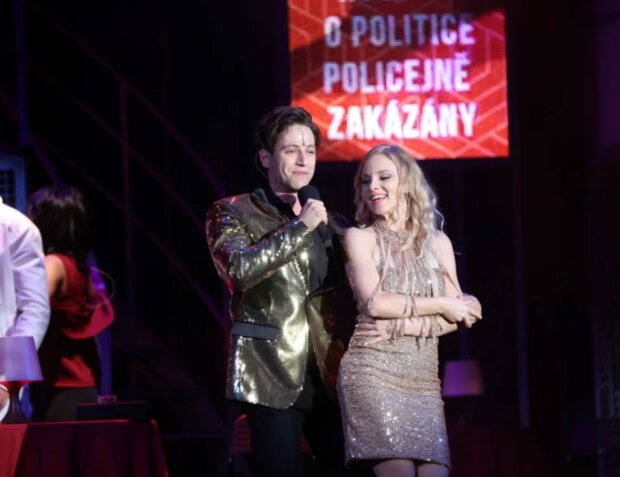 Premiéra muzikálu Láska nebeská. Foto: snímek obrazovky blesk.cz