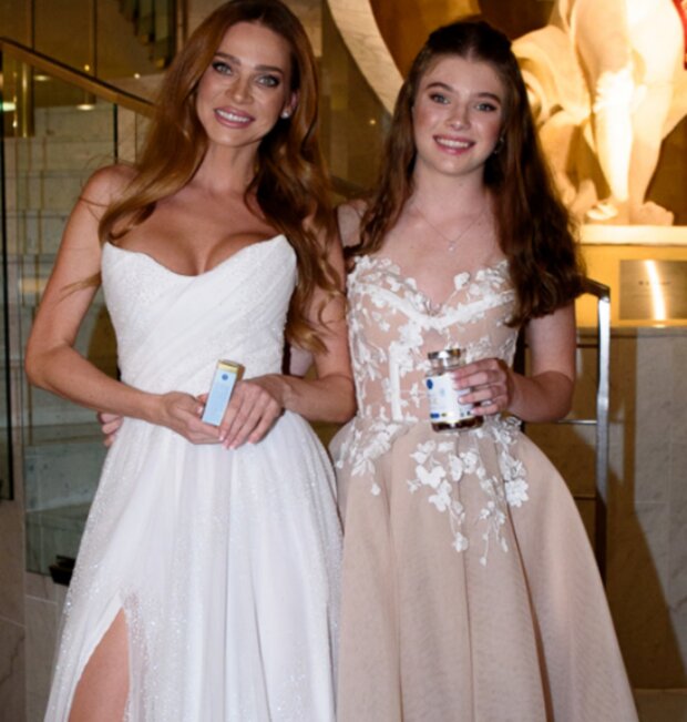 Andrea Verešová a Vanessa. Foto: snímek obrazovky extra.cz