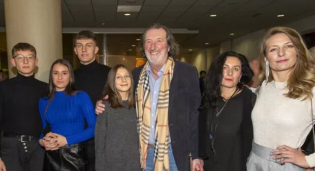 Rodina. Foto: snímek obrazovky YouTube