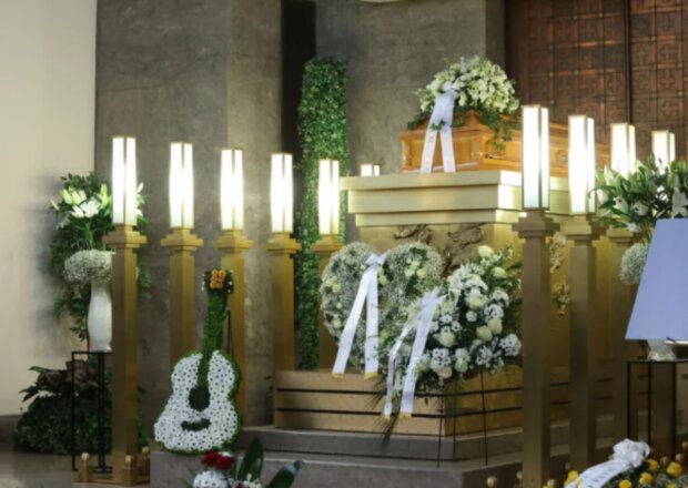 Pohřeb Mekyho. Foto: snímek obrazovky blesk.cz