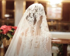 Muž, který jedenáct let skrýval svou partnerku v domě rodičů, si ji vzal: šťastní jsou i rodiče mladé ženy, kteří ji léta nemohli najít