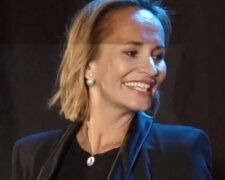 Monika Absolonová je šťastná, že má teď o dvě dětské fotky víc: "Fotky mi vzal táta"