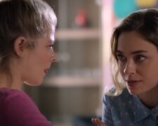 "Mami, jak mám tě představit ženichovi. Budu umírat hanbou. Dlouho sis se na sebe v zrcadle nepodívala"