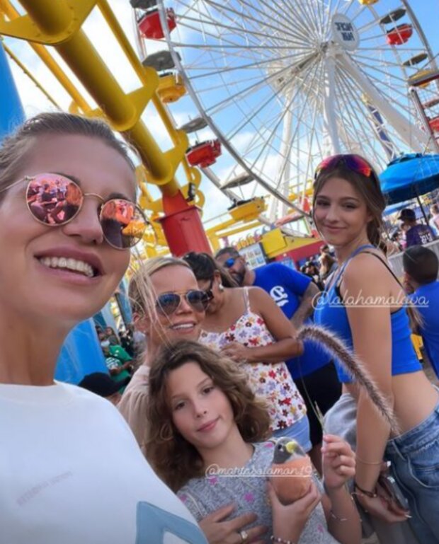 Dara Rolins s dcerou Laurou. Foto: snímek obrazovky extra.cz