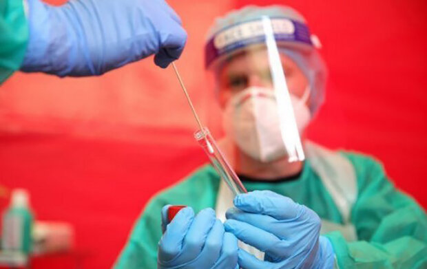 Světová lékařská asociace uvedla, že přeočkování proti viru bude každoroční: Jakou dobu platnosti budou mít očkovací průkazy