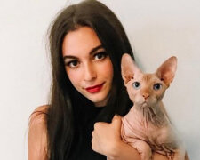 Těhotná žena si vzala těhotnou kočku: Obě porodili v jeden den