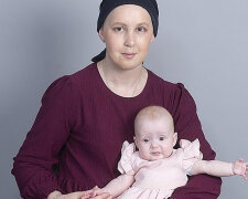 "Moje děti jsou můj svět": Kvůli možnosti stát se maminkou Kathleen odmítla chemoterapii. Jak trojnásobná maminka plánuje strávit zbytek života