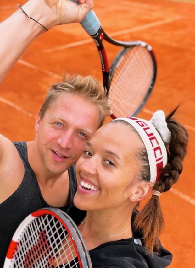 Tomáš Klus s manželkou. Foto: snímek obrazovky Instagram