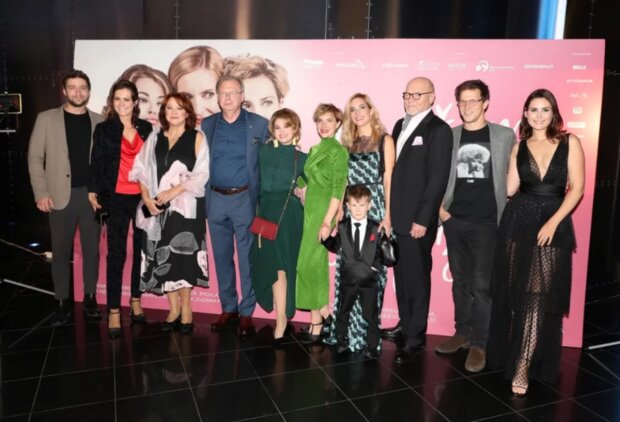 Premiéra komedie Za vším hledej ženu. Foto: snímek obrazovky blesk.cz