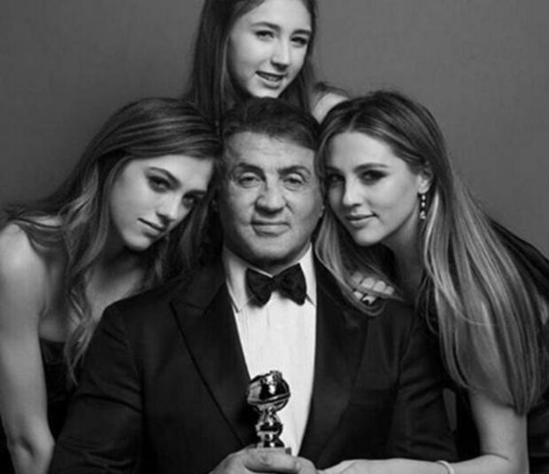 Sylvester Stallone a rodina. Foto: snímek obrazovky laykni.com