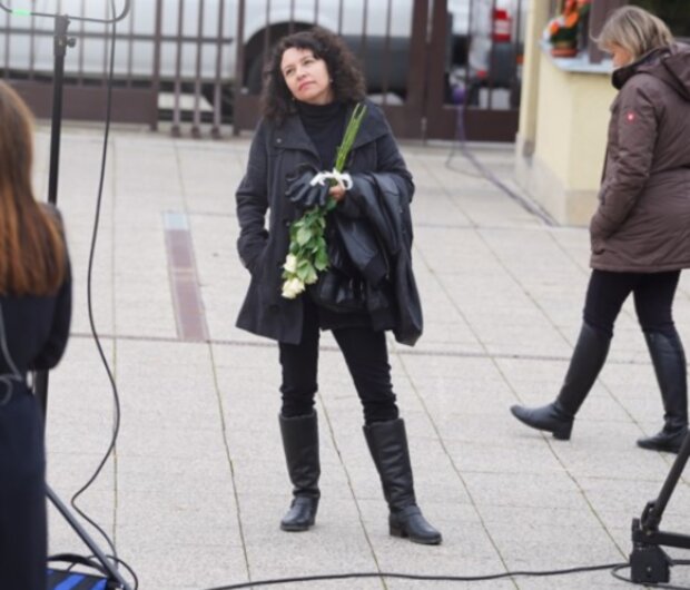 Rozloučení s Mirem Žbirkou. Foto: snímek obrazovky extra.cz