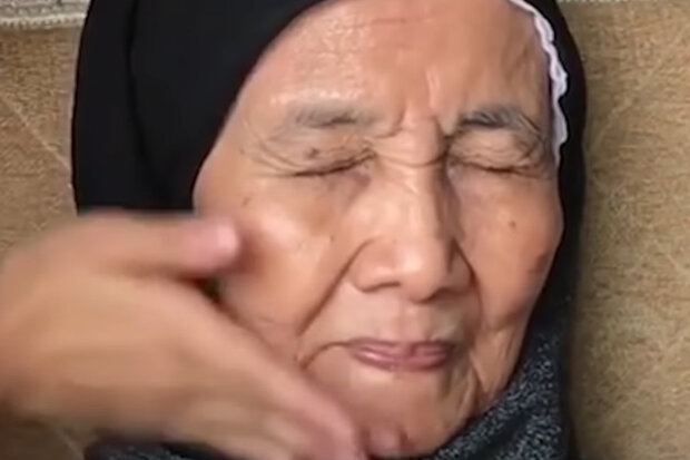 Jak se změnila 93letá žena po make-upu