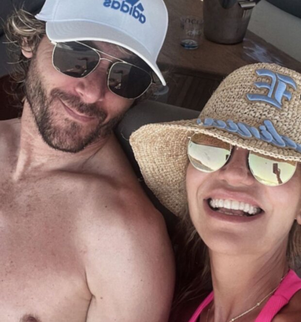 Dara Rolins a Pavel Nedvěd. Foto: snímek obrazovky extra.cz