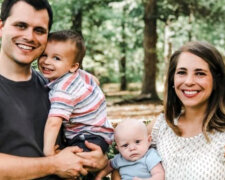 "Manželovi jsem pořád dokola opakovala: Je to vtip": Přiznaná za neplodnou žena přišla o adoptovanou dceru a dozvěděla se o těhotenství