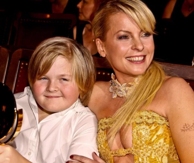 Artur Štaidl s maminkou. Foto: snímek obrazovky ahaonline.cz